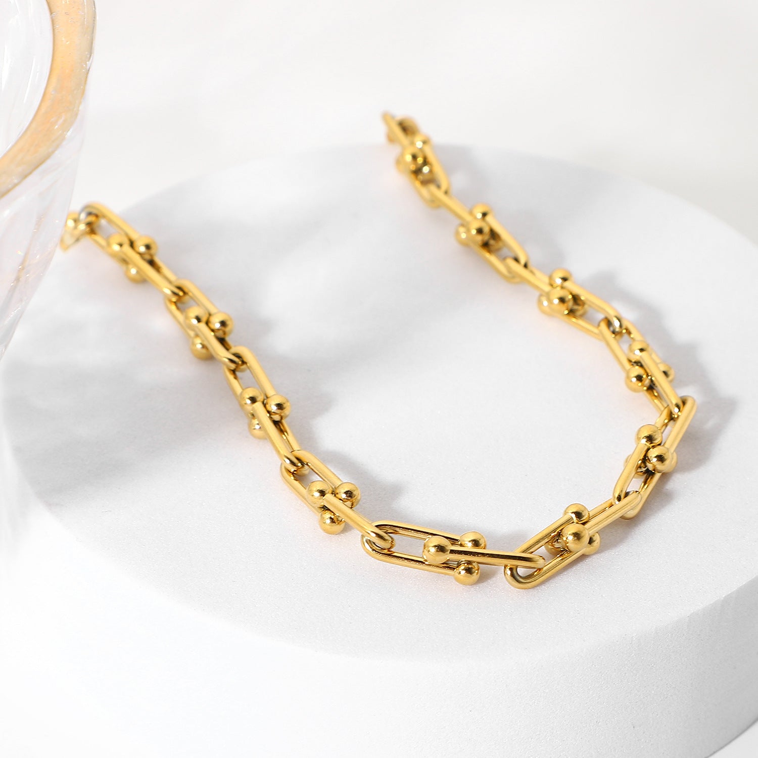 Lentetrends 2024: Ontdek de Must-Have Sieraden van dit Seizoen bij Studio Moos!