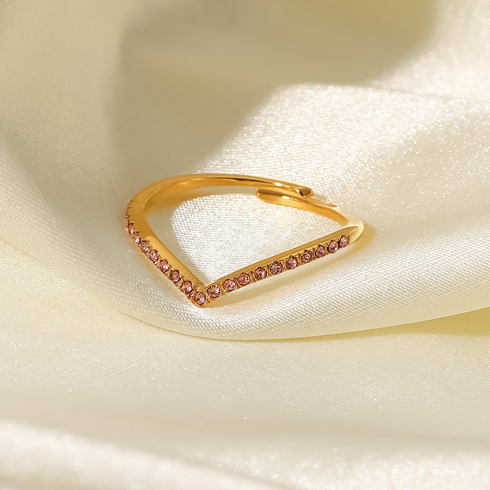 Ring met roze diamantjes V-shape